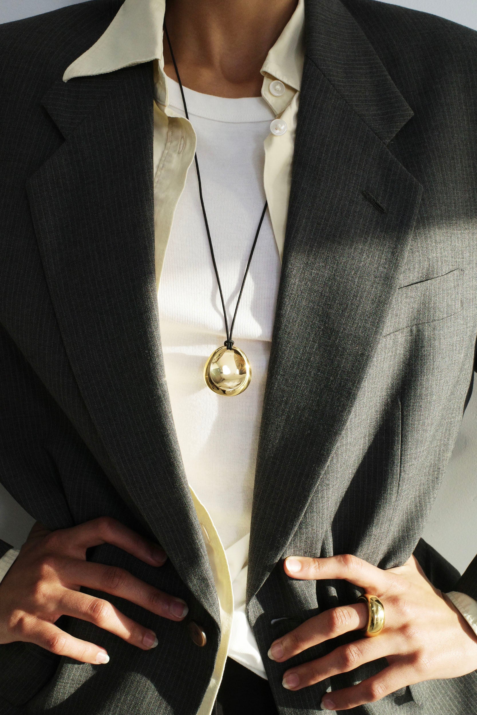 Concave Pendant Necklace - Gold