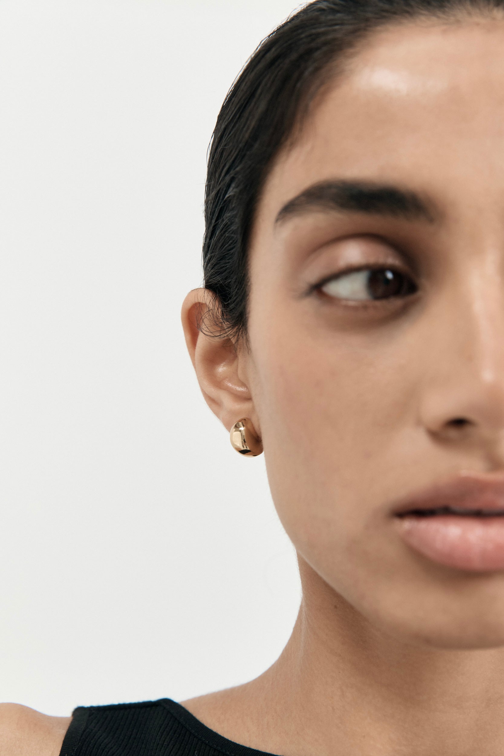 Figure Hoops - Small - Gold