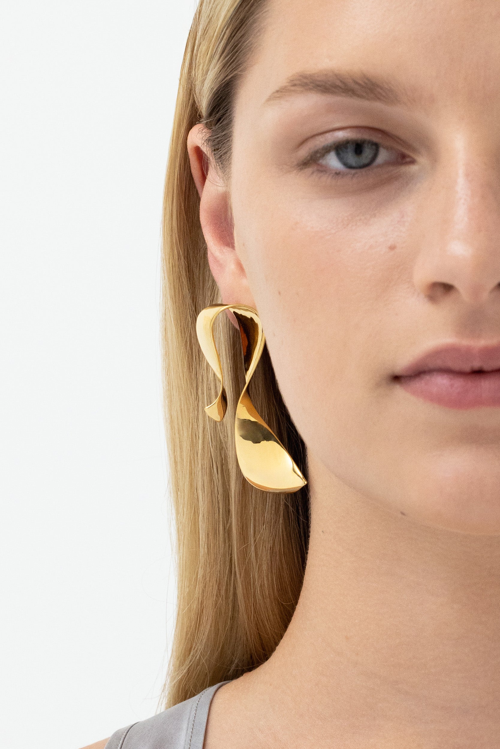 Sculpt Earrings - Gold