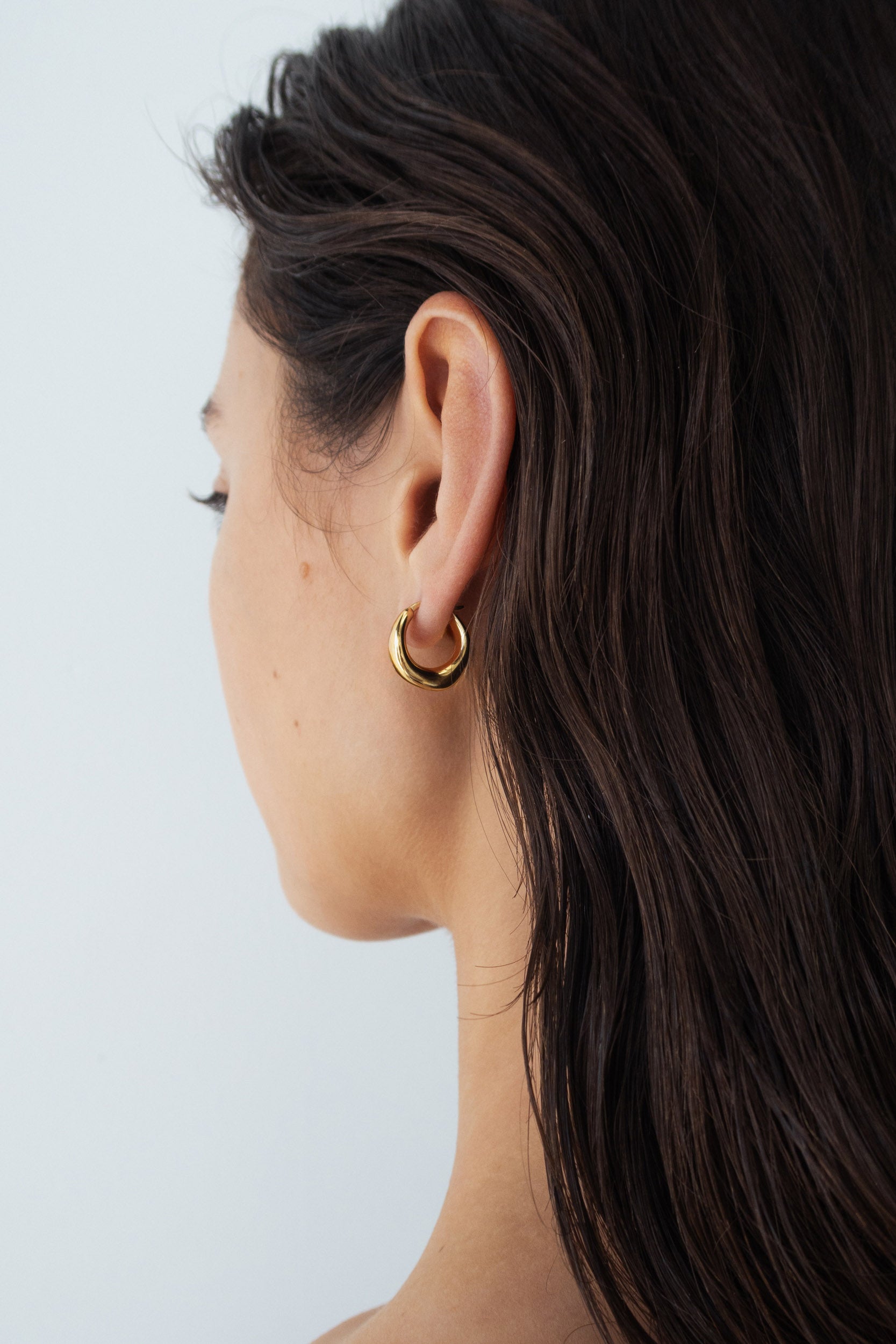 Versus Hoops - Small - Gold