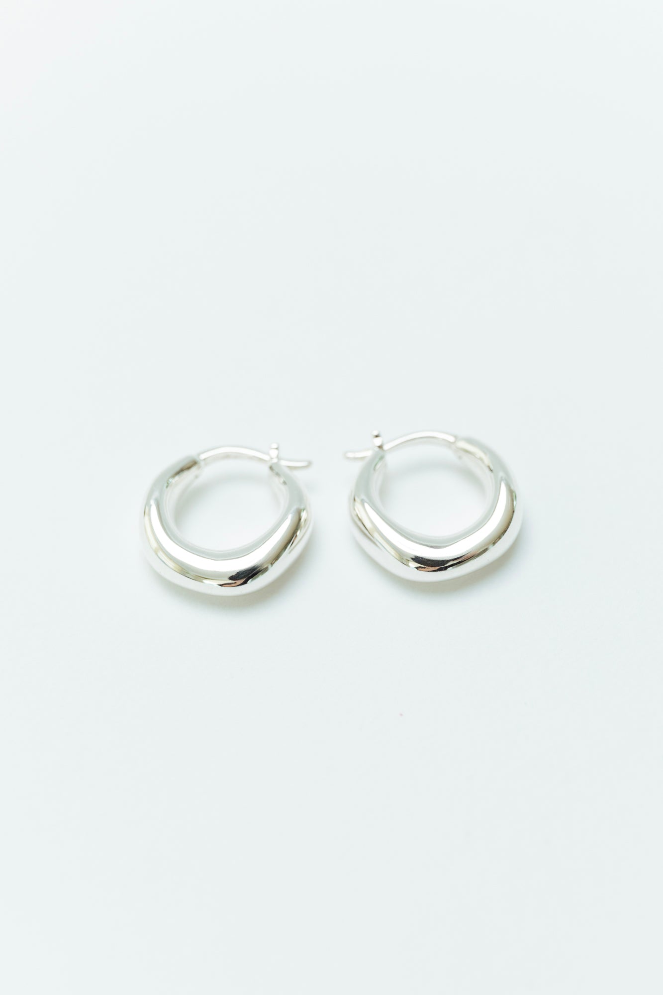 Versus Hoops - Small - Silver