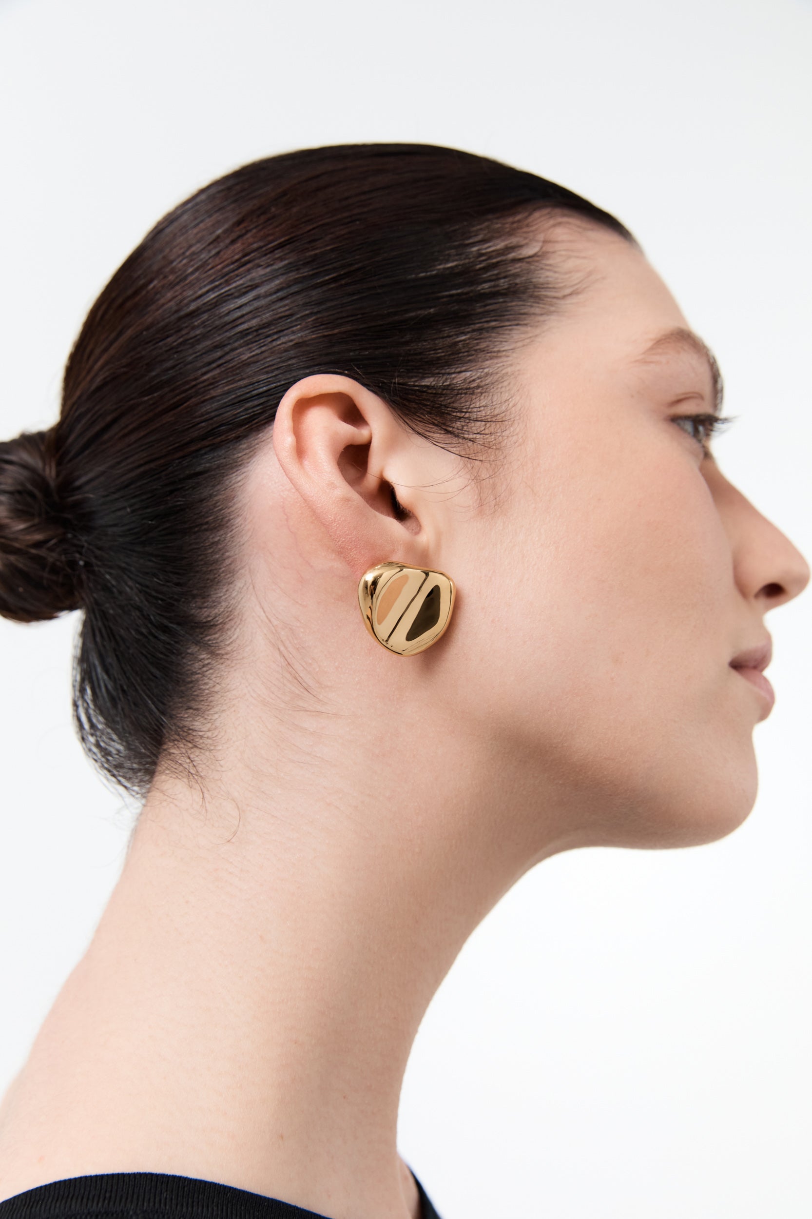 Carmen Dome Earrings - Gold