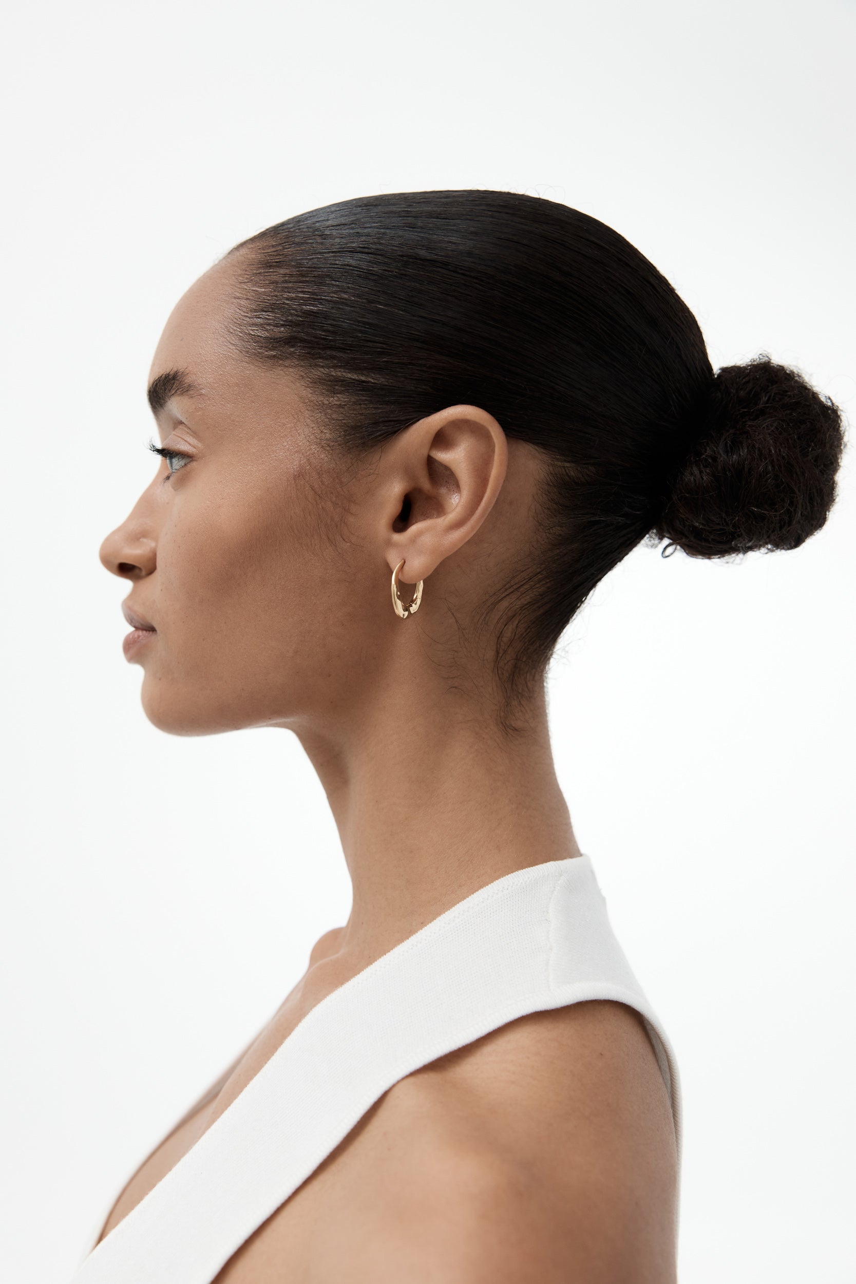 Daija Hoop - Small - Gold