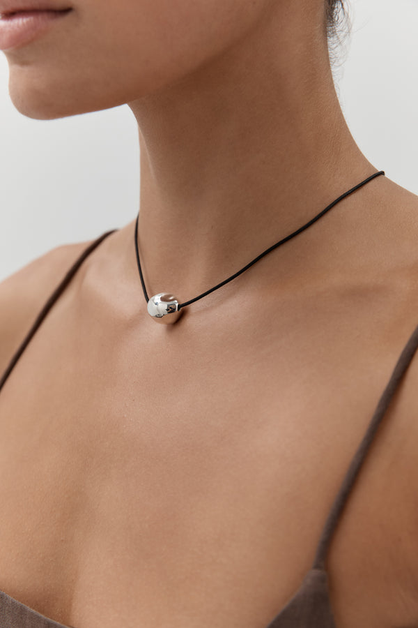 Figure Cord Necklace - Silver