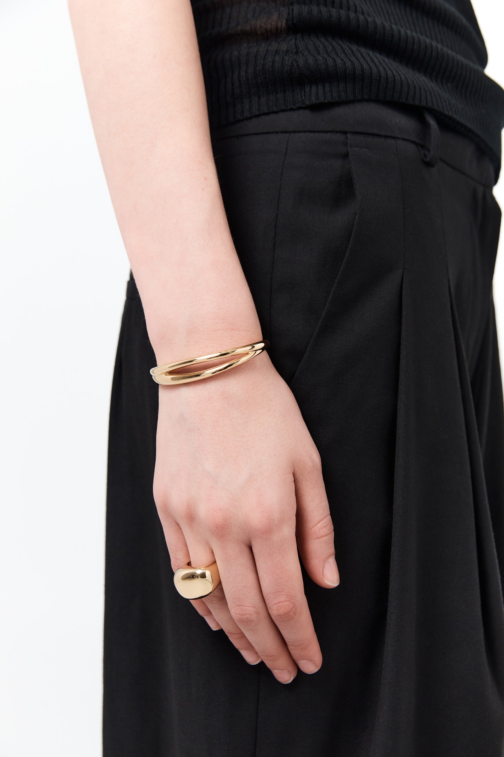 Via Wrist Cuff - Gold