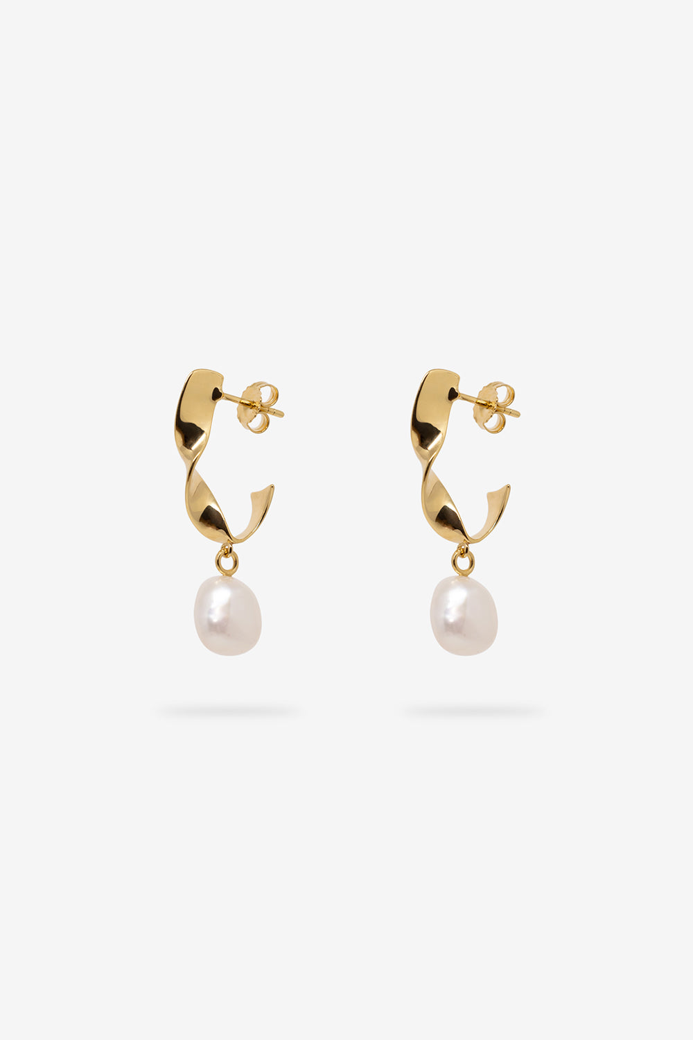 Sculpt Pearl Hoops - Gold